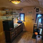 Schaeferwagen Mit Dachterrasse An Der Pferdekoppel Apartman *