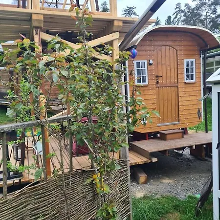 Schaeferwagen Mit Dachterrasse An Der Pferdekoppel アパート Haus im Wald