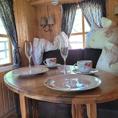 Schaeferwagen Mit Dachterrasse An Der Pferdekoppel アパート Haus im Wald